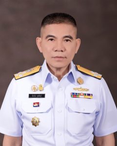 พลเรือเอก ลือชัย รุดดิษฐ์ ผู้บัญชาการทหารเรือ