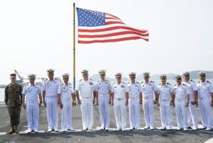 USS GREEN BAY (LPD 20) ต้อนรับผู้อำนวยการฝึกคอบร้าโกลด์19 ระดับกองทัพเรือในการเยี่ยมชมเรือ